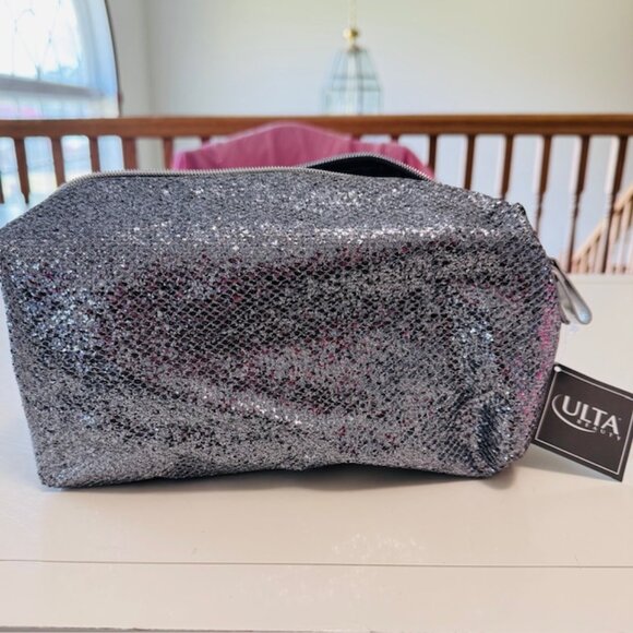 NWT Ulta Metallic Silver Glitter Makeup Travel Bag - Picture 1 of 3